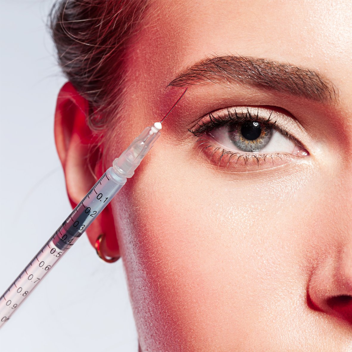 cos_skinclinic's tweet photo. Those tell-tale signs of ageing creep on us before we know it, but we can help you fight them with our Anti-Wrinkle injections, Dr Tracy Mountford – renowned for her natural looking results – will gently soften those unwanted wrinkles.
#injectables #wrinklerelaxing #antiageing https://t.co/E7VDk3GzxX