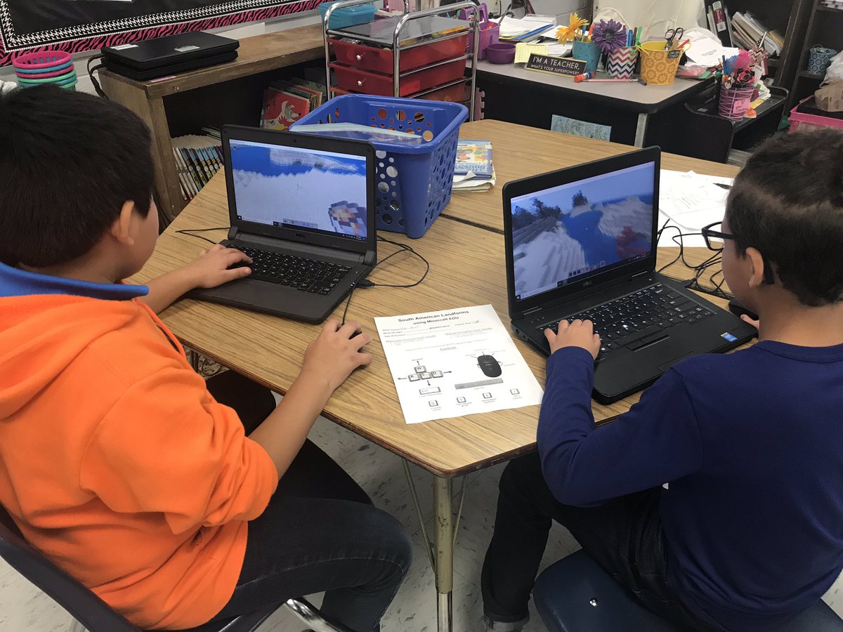 cpjitrt's tweet photo. Burlington 5th grade students worked together to creat their favorite South American landmarks in Minecraft last week! #MinecraftEDU @PlayCraftLearn https://t.co/1ITHDirEM4