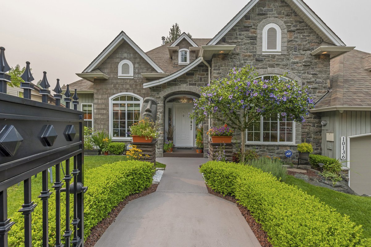 heklop's tweet photo. FOR SALE! 
10136 KENSWOOD DRIVE   Chilliwack 
$1,198,000 
https://t.co/NDVMhEtOAt
#houseforsale #abbotsfordrealestate #teamhenryekloprealty https://t.co/7akQkpGaR4
