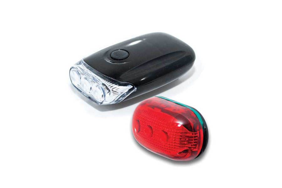 ComfySaddle's tweet photo. In addition to our amazing servicing prices (from £28!!), leading up to Christmas we are giving away a free set of Raleigh RX7.0 bike lights (RRP £19.95) to anyone having a Silver Service or higher!! This is a cracking deal- get in touch if you'd like to book your bike in :) https://t.co/XDVVHSycBK