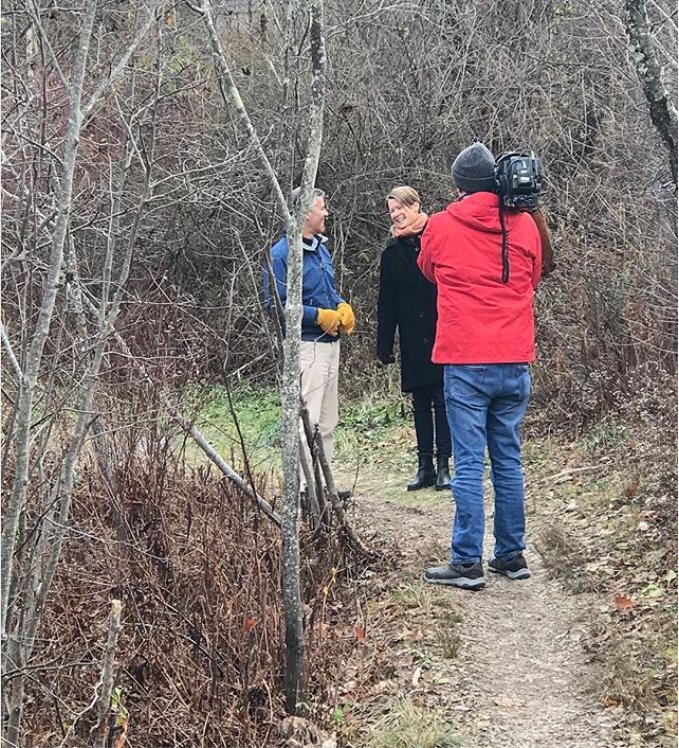 portlandtrails's tweet photo. Need plans on this beautiful snowy Tuesday night? Check out our ED Kara Wooldrik on @newscentermaine 207 tonight! #portlandtrails https://t.co/fVYiY2ISjT
