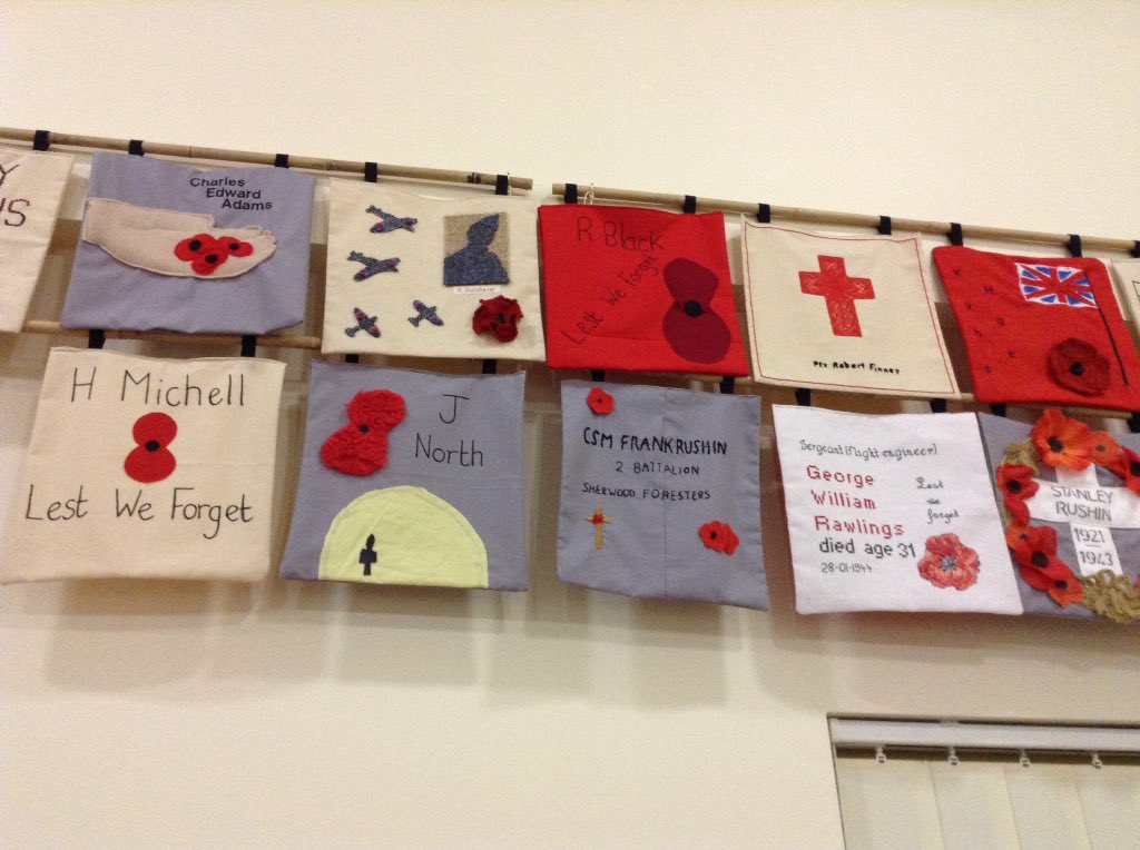 latimerprimary's tweet photo. Amazing Remembrance bunting displayed at Jubilee Hall, contributed to by Latimer pupils #latimercommunity #remembrance2018 https://t.co/UqyCpyojhq