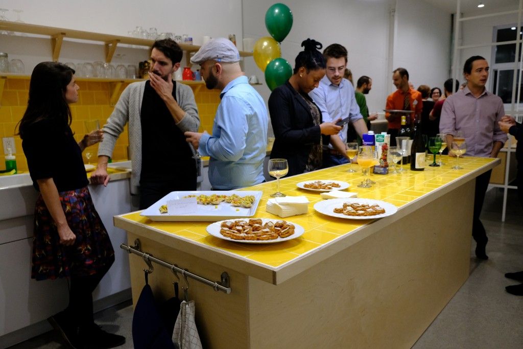 quartierlibre's tweet photo. SOCIÉTÉ⎪Le mois dernier, l’organisme à but non lucratif @ThesezVous a inauguré un espace d’étude permanent dans le quartier @MTL_VSP, dans la lignée de ses programmes de retraites de rédaction pour étudiants gradués et chercheurs.
> https://t.co/PcDycLCYL0
#ThesezVous #Etude https://t.co/a8uaWBfmqI
