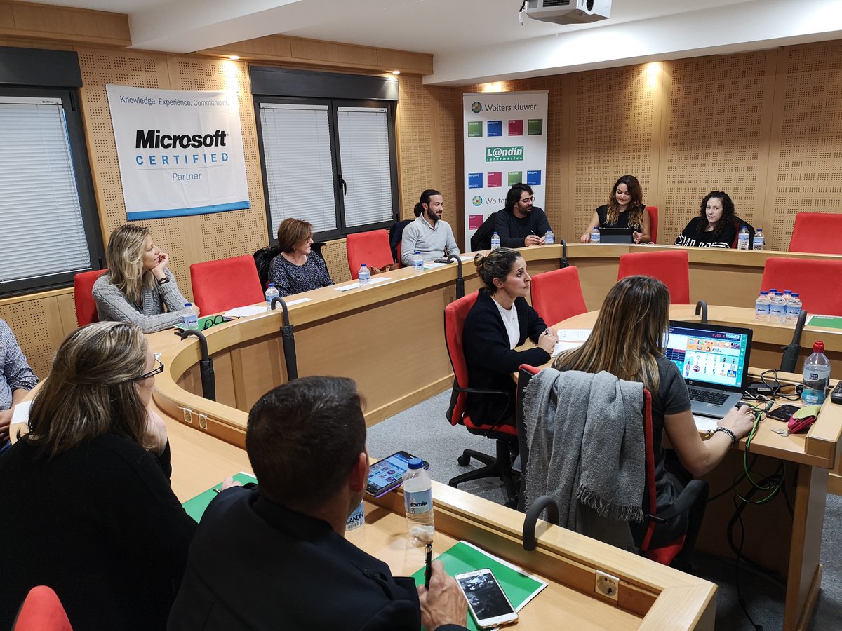 Landinformatica's tweet photo. Clientes y distribuidores vienen a nuestras oficinas para recibir formación #LandínSoftware. Nuestra compañera Nuria impartió hoy el curso de #MenuLan, en el que estuvieron presentes IPR Solucións (distribuidor de Monforte-Lugo) y @rialpulperia (cliente de Padrón), entre otros. https://t.co/6wkSsoXzTY