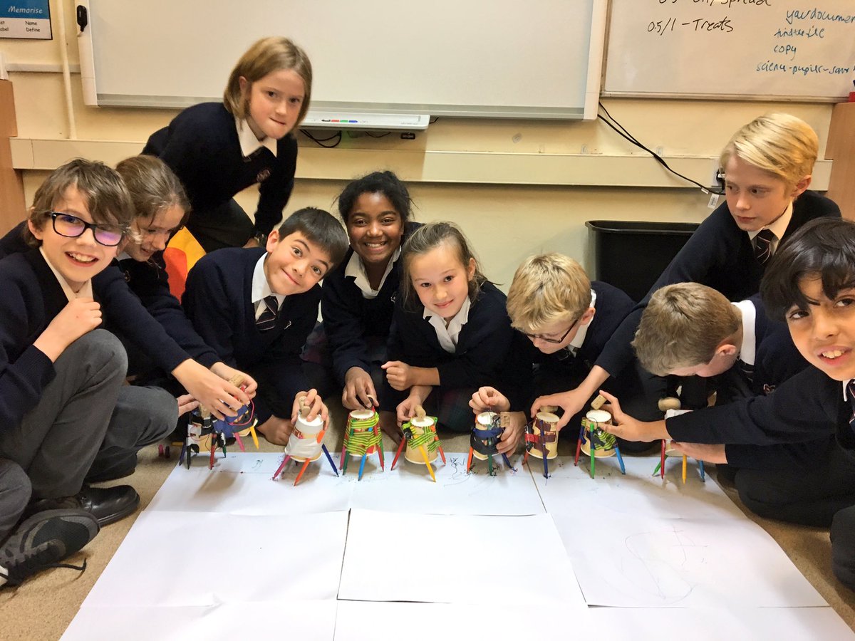KESBathJunior's tweet photo. Year 6 have been applying their electrical knowledge to create scribble bots #KESScience https://t.co/QLliSY2Qnm