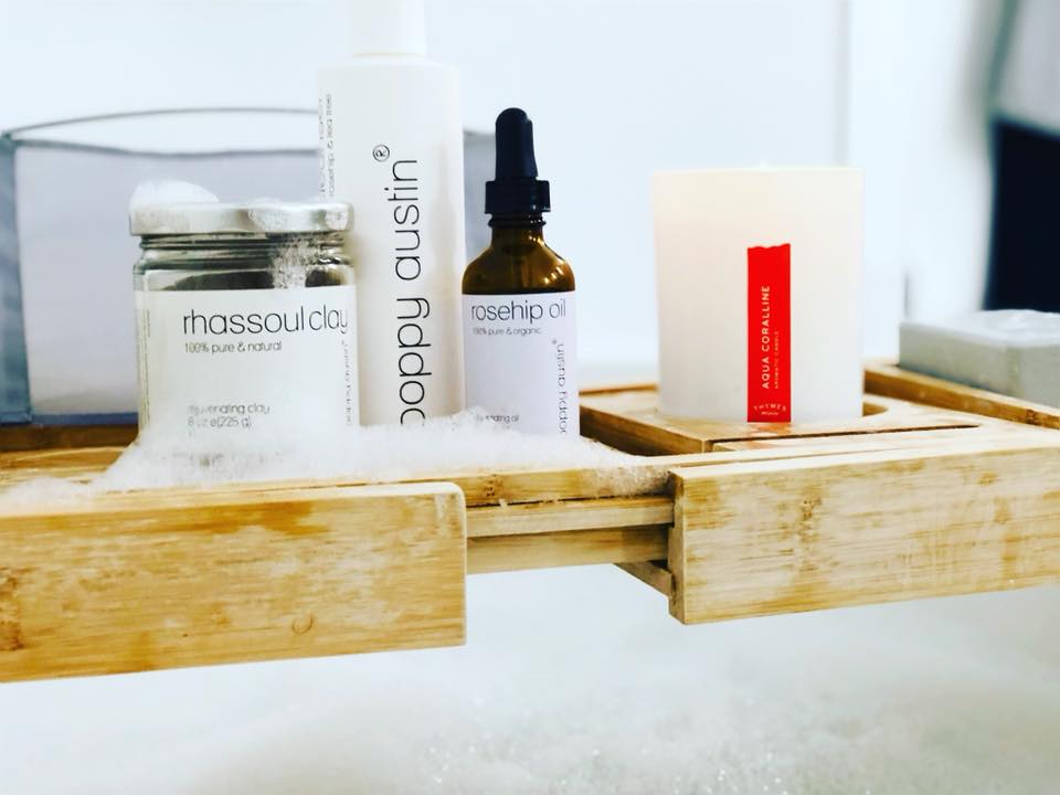 PoppyAustinOrg's tweet image. Sometimes you have to take time out. Block out an hour and pour a long hot bath. If you are not feeling 100% then your output won’t be 100%. 

Rest. Recharge. Rejuvenate. 

#selfcare #poppyaustin #poppyaustincosmetics #vegan #veganskincare #becausewecare #youtime #organic #pure