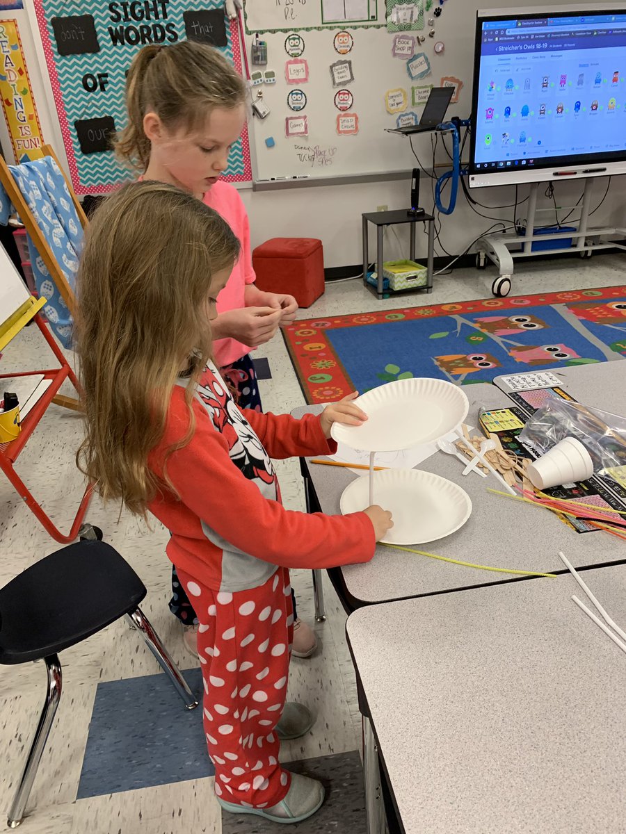 SCEStreicher's tweet photo. Building traps to catch a turkey! #stopdropandstem #scesoars #wsdlearns https://t.co/5Rmh8PDPnz