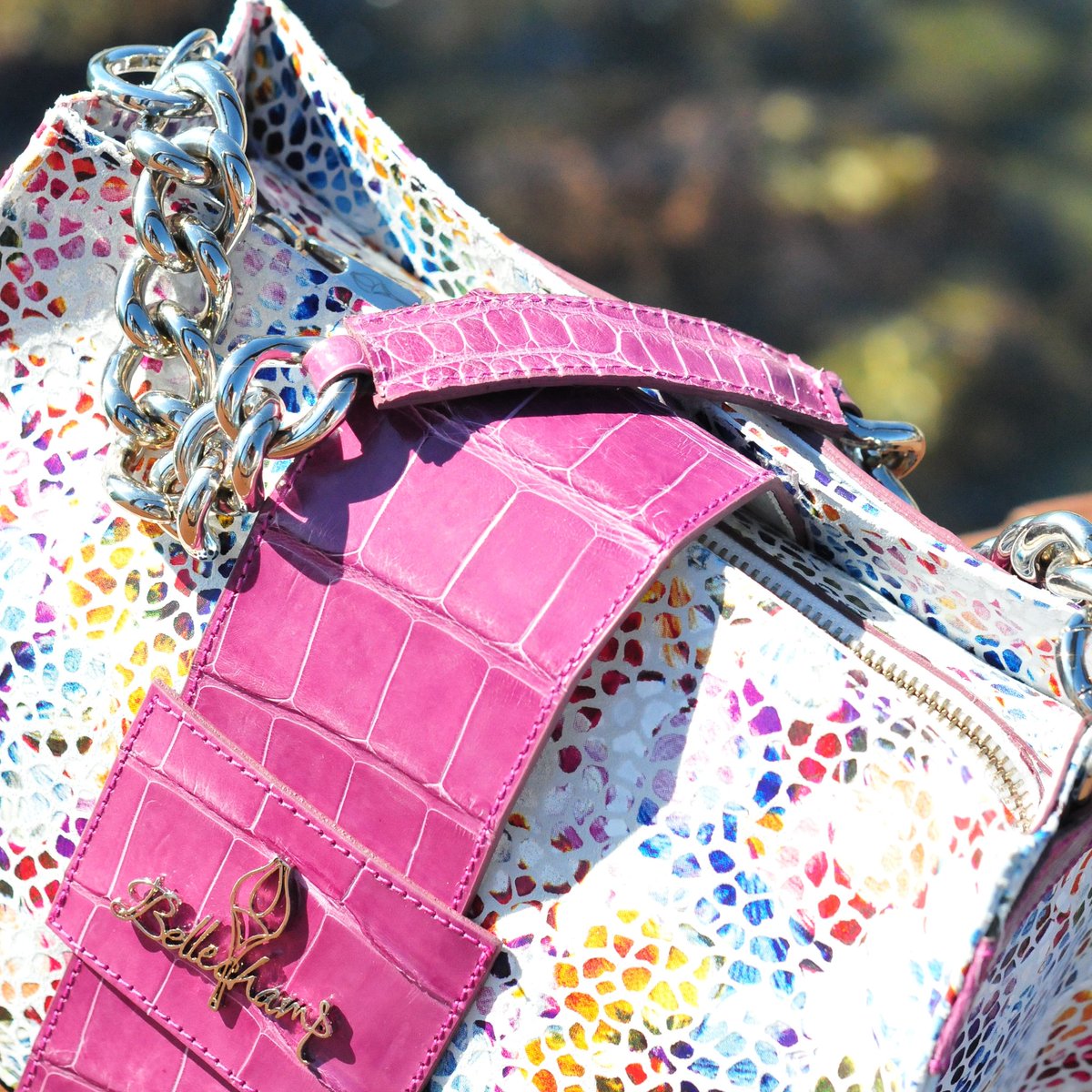 JoanaBellechamp's tweet photo. DESEO BELLECHAMP
#russia #Irka #pielgenuina #verano #state #summer #handmade #handbag #verocuoio #newcollection #editionlimited #collection2019 #bolsos #rojo #borse #nuovacollezione #сумка #натуральнаякожа #lux #luxyry #Marbella #costadelsol #bellechamp_ https://t.co/zOlL2CxMGu