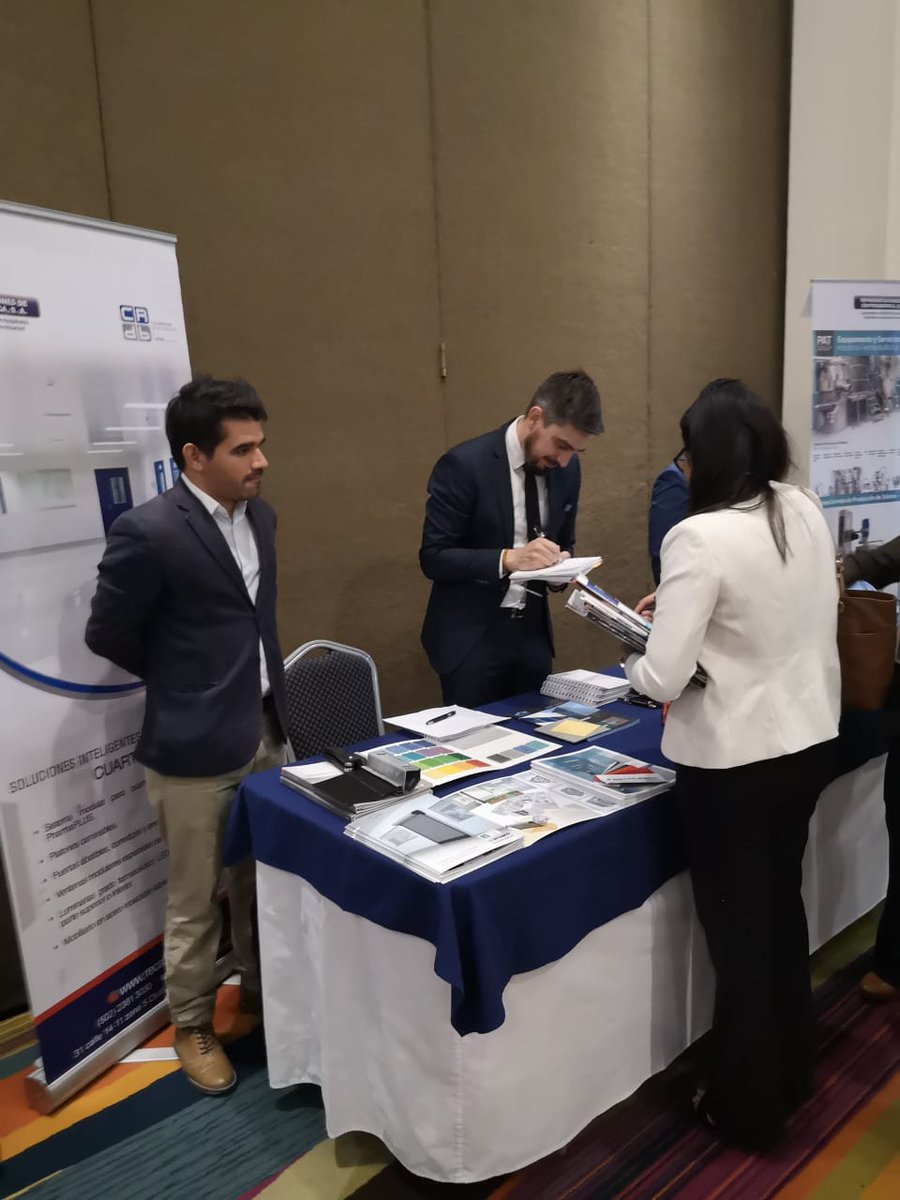 recasa_gt's tweet photo. #RECASA presente en #FarmaForum2018 un evento dirigido a la Industria Farmacéutica.
#CRdbLatina #PatGroup https://t.co/L5nNOWA1uB