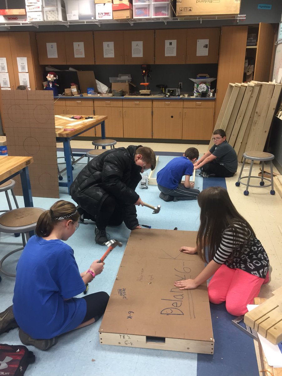 MsLoriOtt's tweet photo. #EC_PROUD #ec_hartman #STEAM Working Hard in the Hartman W.W.2.0 with @ScottSetzenfand  Hockey is real! We can’t wait to use the boards during indoor recess! https://t.co/afmBuP8TJs