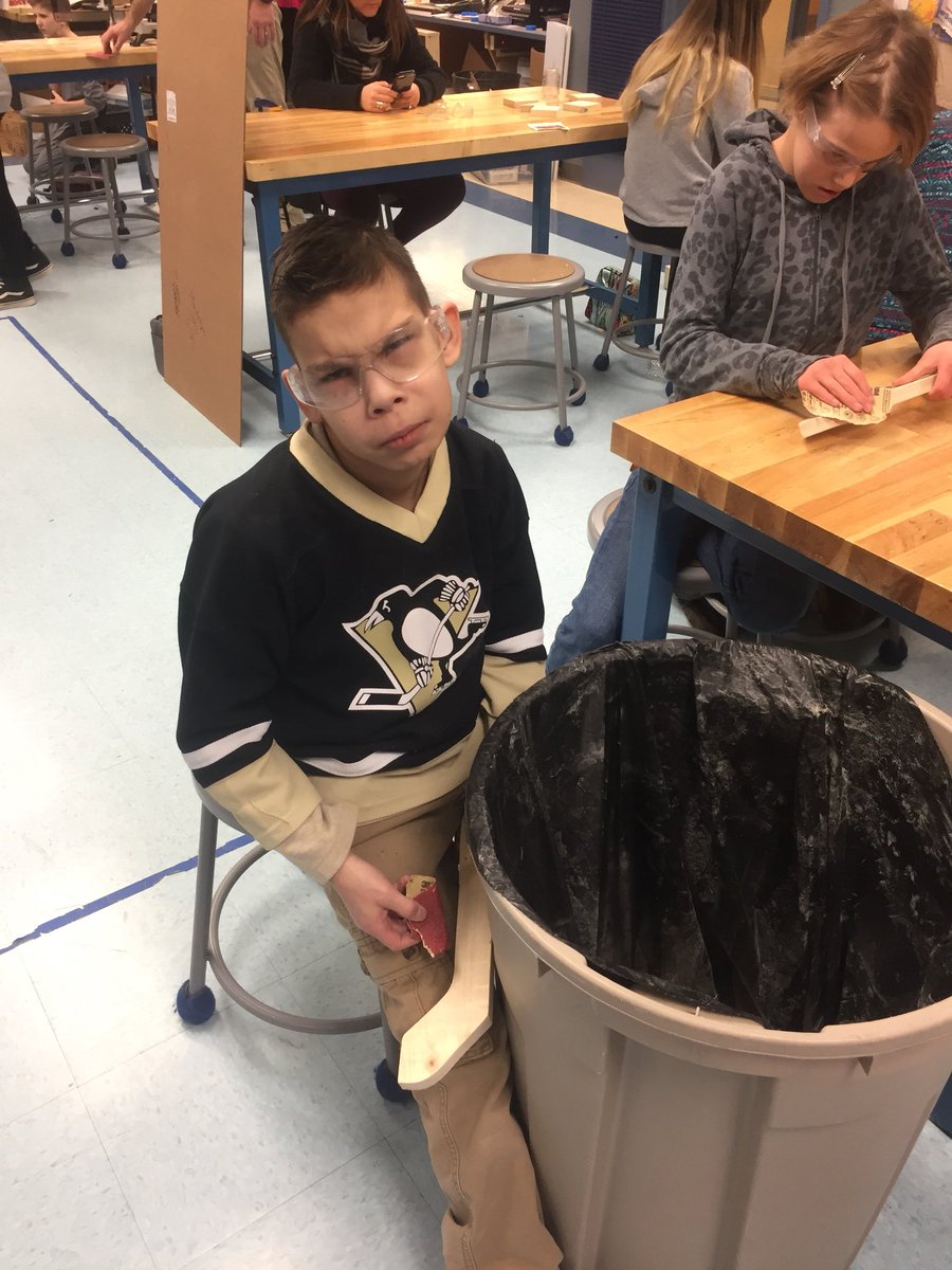 MsLoriOtt's tweet photo. #EC_PROUD #ec_hartman #STEAM Working Hard in the Hartman W.W.2.0 with @ScottSetzenfand  Hockey is real! We can’t wait to use the boards during indoor recess! https://t.co/afmBuP8TJs