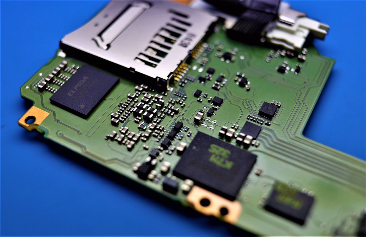 ThomasCameras's tweet photo. Close up of a Canon DiG!C processor on a main PCB. Can any geeks out there guess what models use a DiG!C 5+ processor? #macrophotography #canon #mainpcb #mainboard #digicprocessor #camerarepair #canonrepair #canonservice https://t.co/r4AynjHq9a