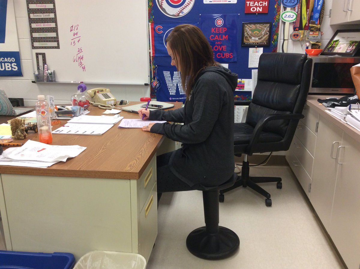 LinesDen28's tweet photo. Thanks again to our fabulous PTO, we love our new wobble stools! @Lines_Principal @Lines220 #flexibleseating #keepsusmoving https://t.co/rDQ5GxrsP1