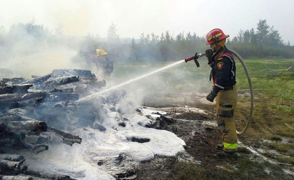 "We're supposed to be the ones that are helping everybody else, so, I just think it's hard sometimes for guys to admit that they actually do need help and they do need to talk to someone.” 
Firefighter raising awareness of PTSD after suicide attempt buff.ly/2Tuwtzm