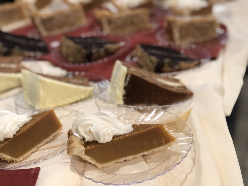 diningDBU's tweet photo. Thanksgiving lunch is in full swing! COME SEE US! #dbudining https://t.co/mNf1BNM7ZP