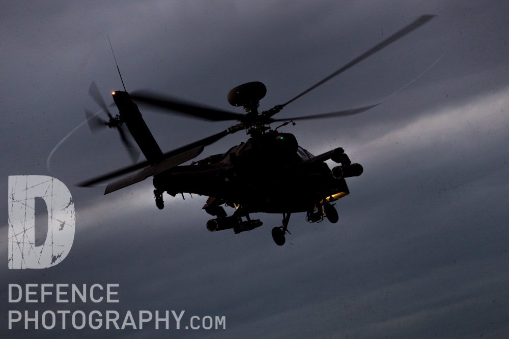 DefencePhoto's tweet image. #Apache Gunship 1 & 2 circling Hexham Racecourse - now moved off, please come back! #ExIronPython18 #IronPython #TalonPython @CO_3RegimentAAC (pic taken previously)
