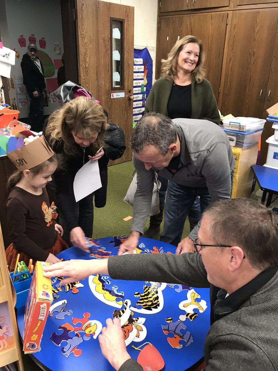 CPKinderStine's tweet photo. We had a fantastic Grandparent’s Day @CPElem ! We are so thankful that you could visit us! https://t.co/zcBYGYpNCk