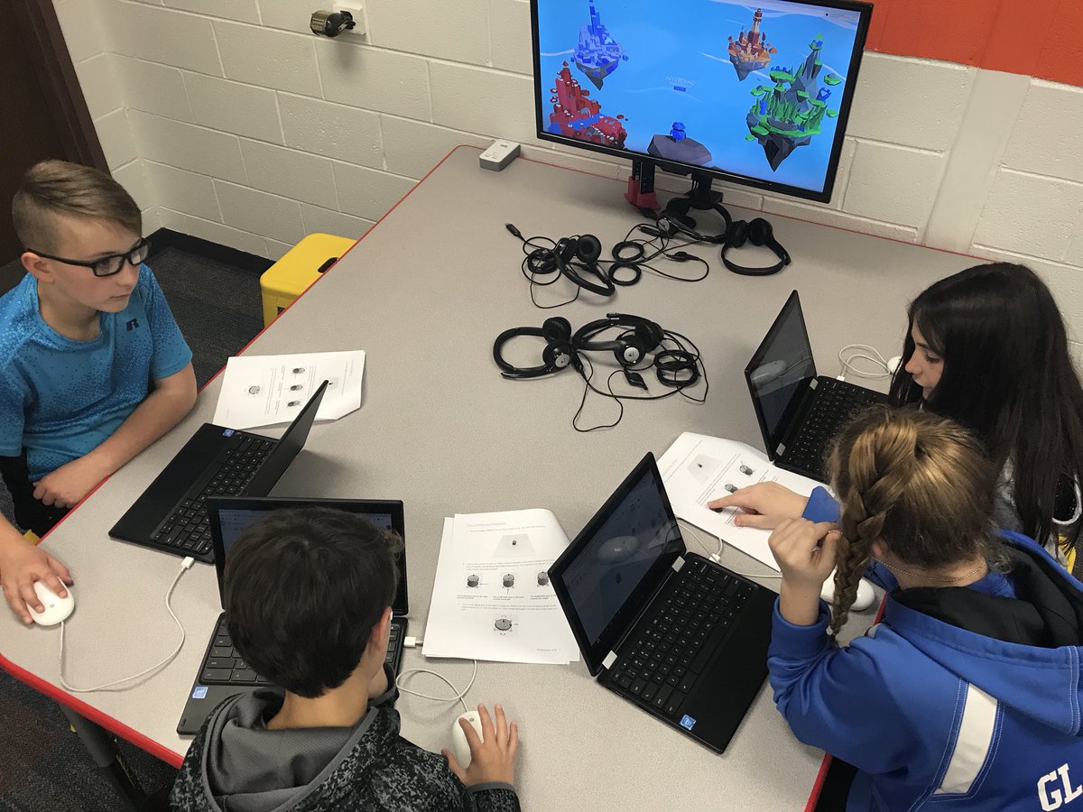 MrPicard_HES's tweet photo. @julia_skolnik Some of our 5th graders are working on the 3D printing tutorial Max provided. Engaged and beyond excited to be creating in @tinkercad #FIPartnership #FIMakerspacePD #HappyHillendale #HESTech https://t.co/FHaRsXZXdR