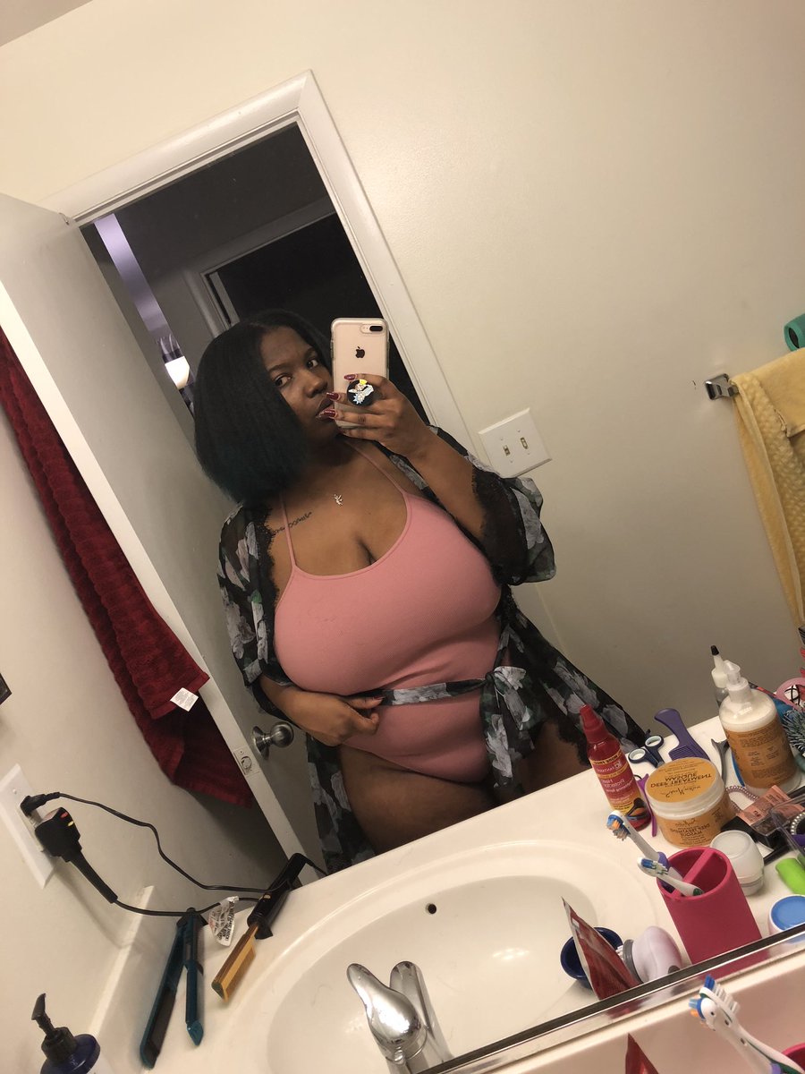 chubbythighsss's tweet photo. and y’all were saying ... #chubbybae https://t.co/PWSJ4kgrhp
