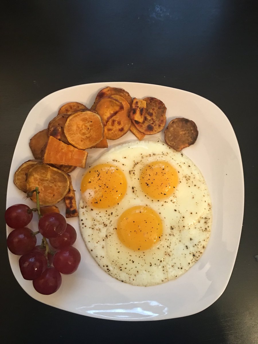 Kenny100Kash's tweet photo. Ima beast in the kitchen! Do it for the GAINS!💪🏾💪🏾💪🏾 https://t.co/frD09TD8NM