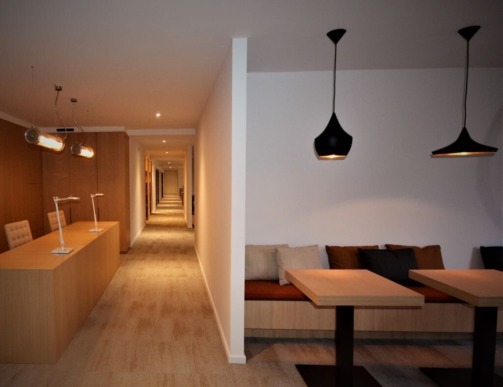 In this lawyer's office aesthetics and know-how are highlighted with a selection of functional lighting by Sammode Studio.

More about Sammode: studio.sammode.com