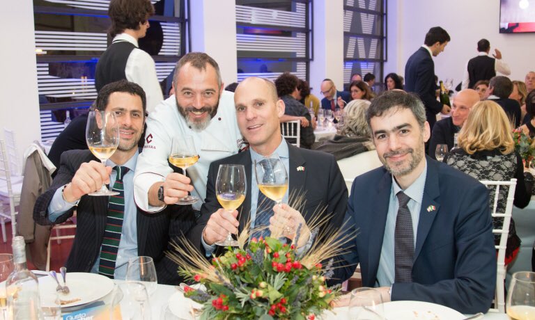 .<a href="/GustoKosher/">GustoKosher</a> a Roma dal 22 al 25 novembre.
Il principale e più longevo evento enogastronomico e culturale ebraico in Italia identitagolose.it/sito/it/112/20…