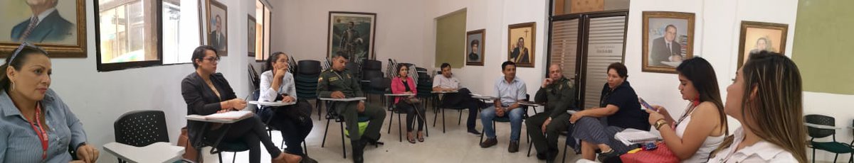ClaudiaAbre1's tweet photo. El Grupo de #AcompañamientoSocial de #ViviendaGratuita de @ProsperidadCol coordinó la Submesa de Educación para crear estrategias de prevención en consumo de sustancias psicoactivas en menores y adolescentes de la población del proyecto #ElTejar en @Alcaldiaibague para el 2019. https://t.co/QMJ5TYY0Ap