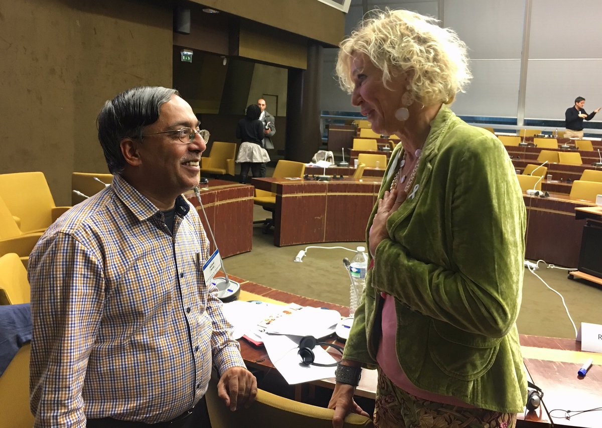 SimoneFilippini's tweet photo. With @WhiteRibbon_UKChris Green and @mavamumbai Harish Sadani in LAB10 @WFDemocracy on #maculinity & #GenderEquality: so much respect for their sustained efforts as men to fight toxic #masculinity & promote positive behavior #humanityfirst #SDG5 #SDG16 #CoE_WFD https://t.co/Fyqk6Zh99Q