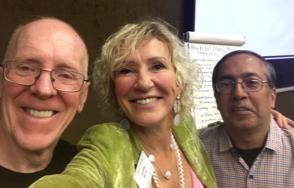 SimoneFilippini's tweet photo. With @WhiteRibbon_UKChris Green and @mavamumbai Harish Sadani in LAB10 @WFDemocracy on #maculinity & #GenderEquality: so much respect for their sustained efforts as men to fight toxic #masculinity & promote positive behavior #humanityfirst #SDG5 #SDG16 #CoE_WFD https://t.co/Fyqk6Zh99Q