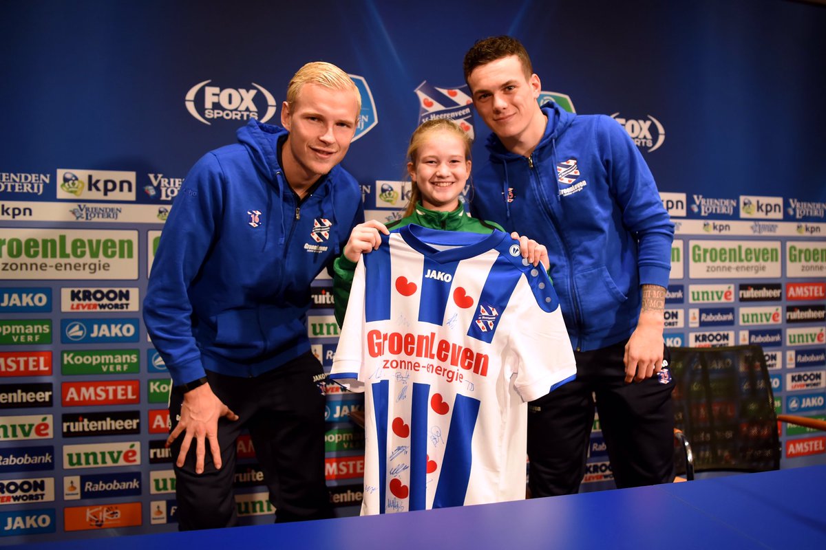 👋🏻 | De winnaars van de Doelpuntenactie van onze Sportief Partners hadden vanmiddag een Meet and Greet met Lucas Woudenberg en Jizz Hornkamp!

#EenmetHeerenveen