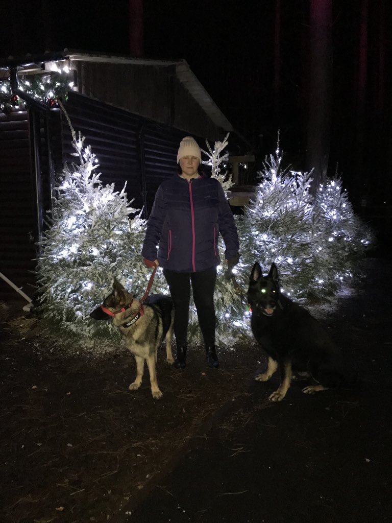 RPD_Logan's tweet photo. On a little break to Christmas 🎄 winter wonderland enjoying my hols with the family #retiredPD #livingthelife #familytimes #makingmemories https://t.co/0OIgrGDQeS