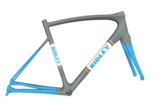EscribanoTeam's tweet photo. El próximo año seguimos con @Ridley_bikes, nos ayudas a elegir el diseño del próximo año?
🔃 Ret opción 1
❤ Fav opcion2
#betough #FenixSLDisc https://t.co/Ejgs9oUjLA