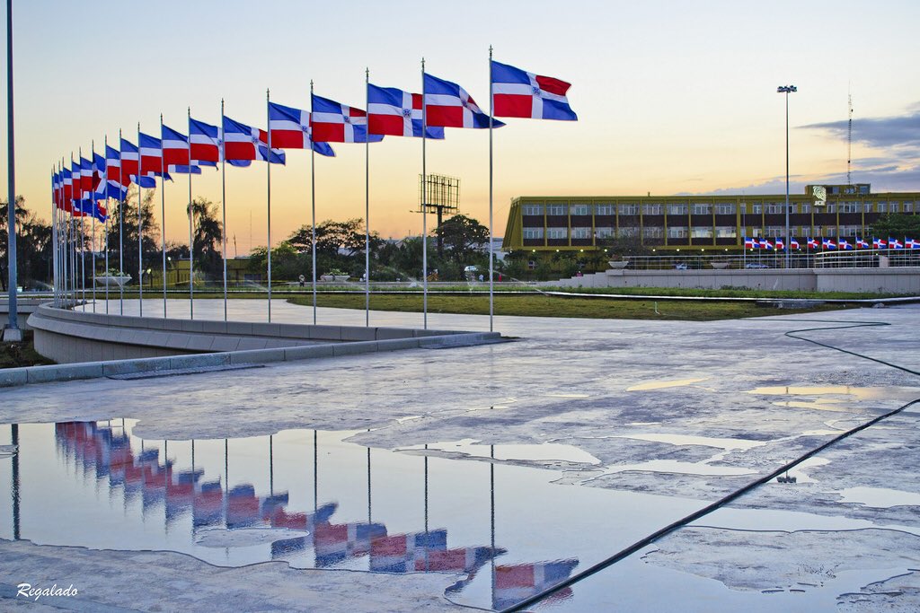 KikoMasterRD's tweet photo. As Dominican Republic is one of the best/Stronger community in SFV at the momento the 2nd one with more players competing in  #CPT2018 can we be rewarded with this stage as DLC? @StreetFighter @CapcomFighters  I WANT A DR STAGE IN STREET FIGHTER 🙏🏼

@_MenaRD__ @daigothebeast https://t.co/Imjr2wn40K