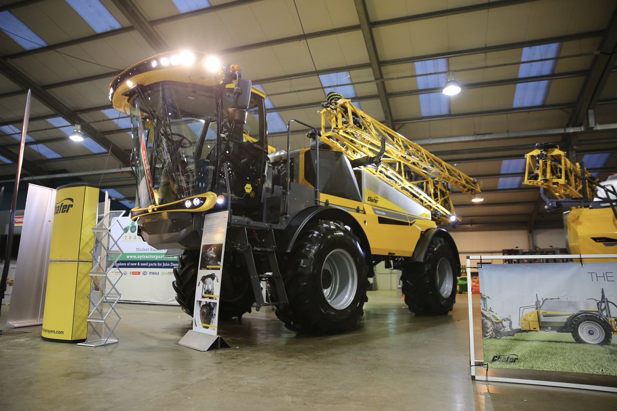 nexuschafer's tweet photo. All prepared for two days @MidsMachinery Look out for our Interceptor, Guardian and Horstine machines on the stand and take virtual tours of our product range on our Virtual Reality system, for a real view of the machines in the field 🇬🇧⭐️🔥 #chafermachinery #firstinthefield https://t.co/MpqeQZE6Fo