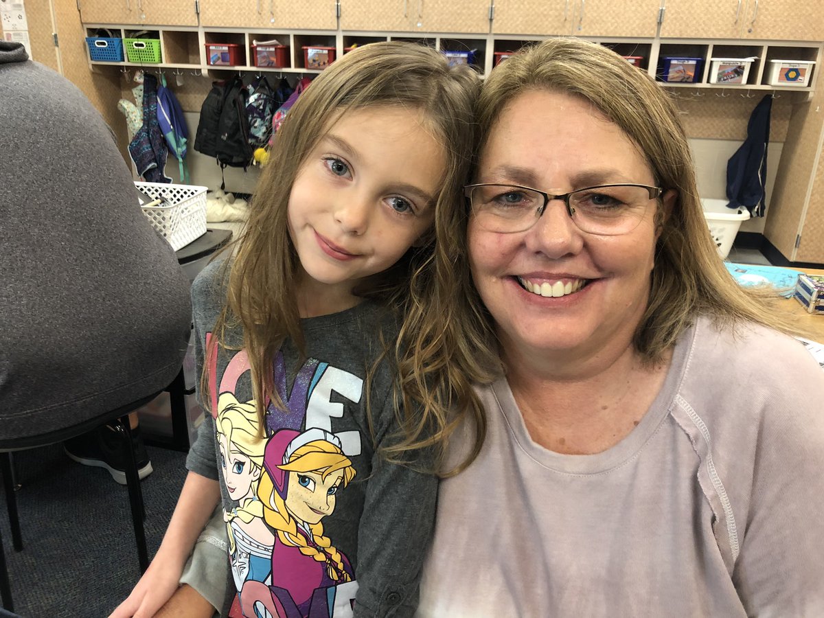 sixthgradeWLE's tweet photo. Grandparents Day!   Loved having extra special visitors today! https://t.co/AtHDr7m99V