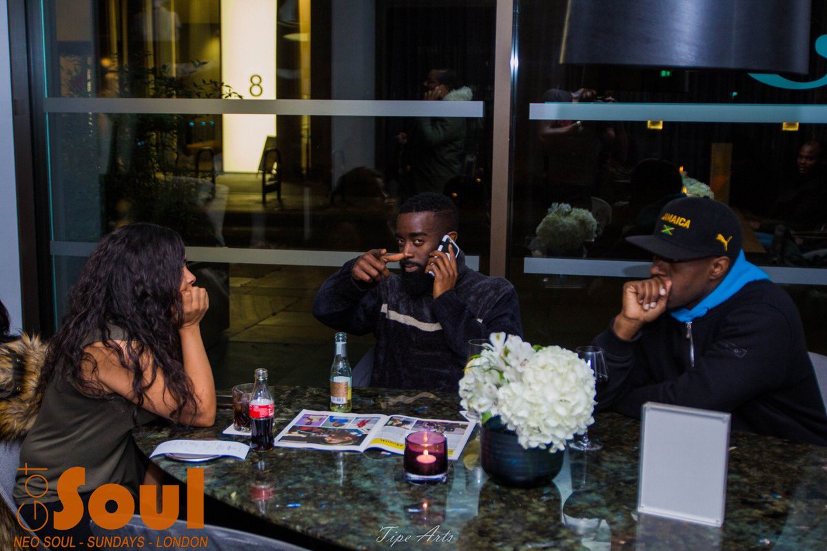 tipe_arts's tweet image. It was cold but last Sunday had beautiful moments at @GotSoulEvents 
#tipearts #canon_photos #candidphotographer #london #lightroom #friends #neosoul #sundayevenings #chilltime #fun #smiles #blackgirlmagic #melanin