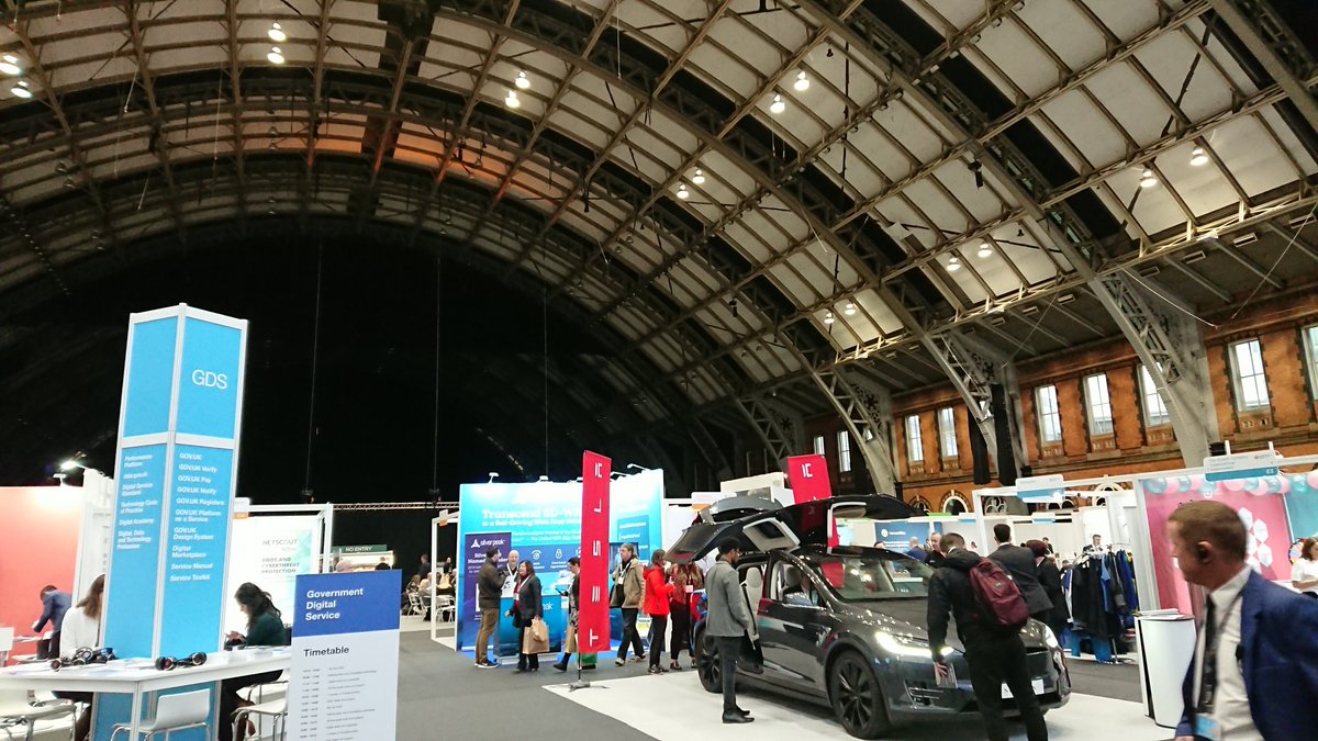 CommTransfer's tweet photo. We've had a great afternoon #Networking at @Public_SectorUK in #Manchester.
We provide our Services to a range of #PublicSector Clients, so it's nice to keep connected at events like this, as well as meeting new companies we can work with in the future.
#PSS18 #CommercialTransfer https://t.co/yyGGvl0PM8