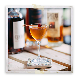 StGeorgeSpirits's tweet photo. Our cinnamon- and clove-studded #SpicedPear Liqueur is a natural for the #Thanksgiving table. Looking for a bottle? Try searching here: https://t.co/EwooXjUVTW. Looking for recipes? Check these out! https://t.co/dWkEJYdsWr https://t.co/PQXtiBgevm
