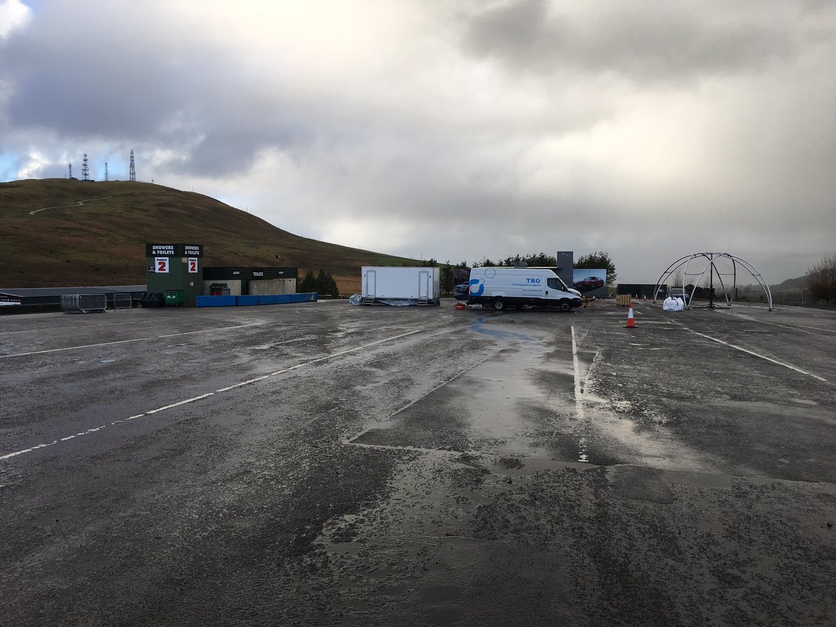 NickstrangeNs's tweet photo. @TROexperiential #thermals needed in chilly jocko land for the last stage of the Jag Art of Performance Tour #knockhillracecurcuit #brrrrrrrrrr https://t.co/4pwysXqSOZ