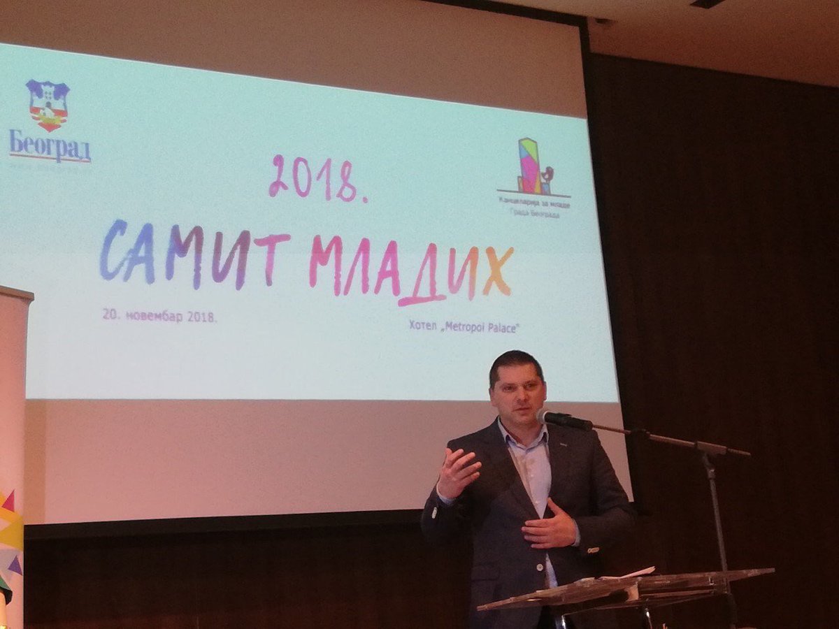 Председник Скупштине града Београда Никола Никодијевић на „Самиту младих”: Млади и знање – будућност развоја Србије и Београда beograd.rs/cir/beoinfo/17…
