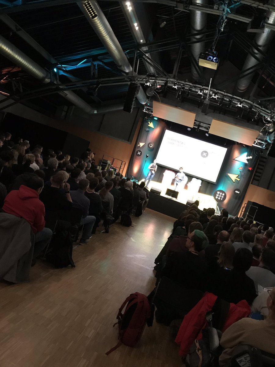 Full House beim #wedida und erster #fail mir dem Präsentations-Klicker 😀