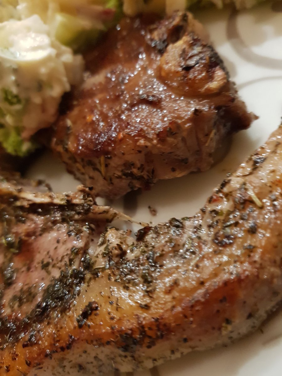 KetogenicWOL's tweet photo. #keto #ketodiet #lambchops #meat #protein #Salad #spiceworld2019 #Spicy #T2D #Diabetes #LCHF #ketosis #dinner #TuesdayMotivation #lowcarb #lowcarbrecipes #Recipe #dinnertime https://t.co/YmH9lngdnm