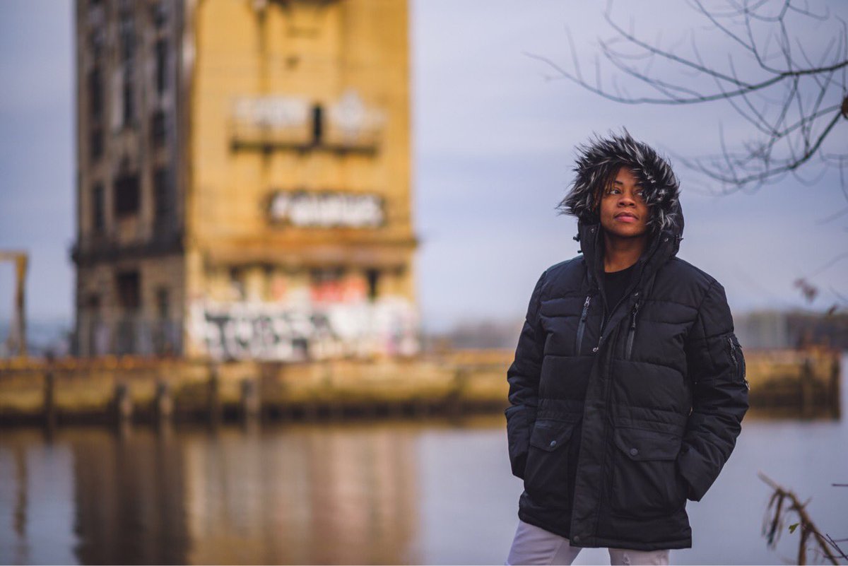 imthatdan's tweet photo. Urban Attitude #urbanphotography #urban #portrait #Philadelphia #phillyportrait #portraitphotography #portraitpage #portraitmood https://t.co/UmMrQDlA1J