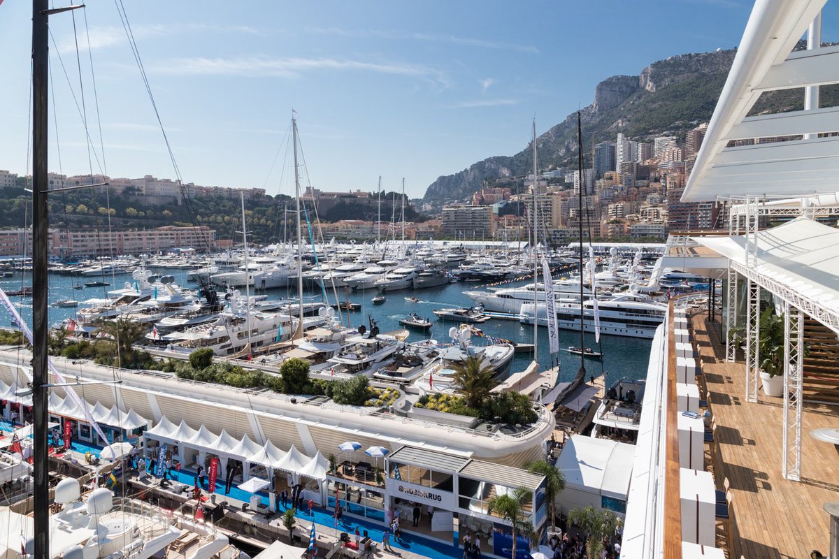 YPICREW's tweet photo. Get your Refresher #STCW #BasicSafetyTraining in 3 days for 490€ at the @yachtclubmonaco next session is Nov 28-30 https://t.co/WtUKrwuD7O https://t.co/6hIKCygBbV