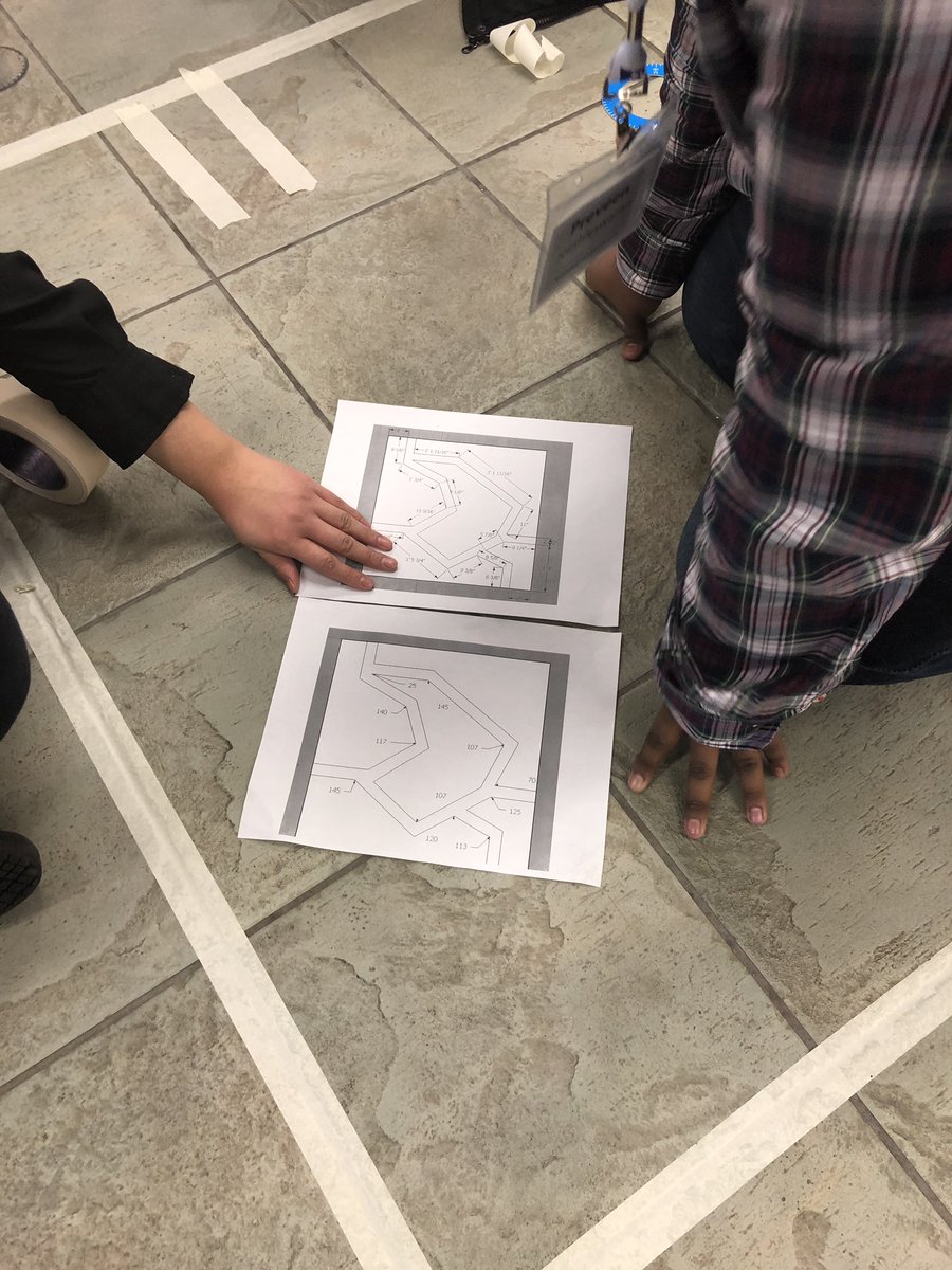 MrGooble's tweet photo. Can you make Sphero do what a Sphero can do?  Great day (dare I say fun) of Math, robotics and computing at PDSB TechnoMath conference! thanks to you and your team @SJaBrace ! #aeac #TechnoMath #oyap_peel @PeelSchools  @OYAP_Peel https://t.co/wflYnl3SHF
