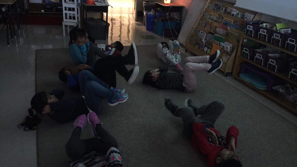 MlleWinter's tweet photo. We ask for #dpaeveryday in 1EF! 4 minute workout for Tuesdayβs challenge @Mandela_PhysEd @MandelaPS πͺπ½ππ¦ #MOVEmber #novdpa #mandelapride https://t.co/OpCvG0kTdO