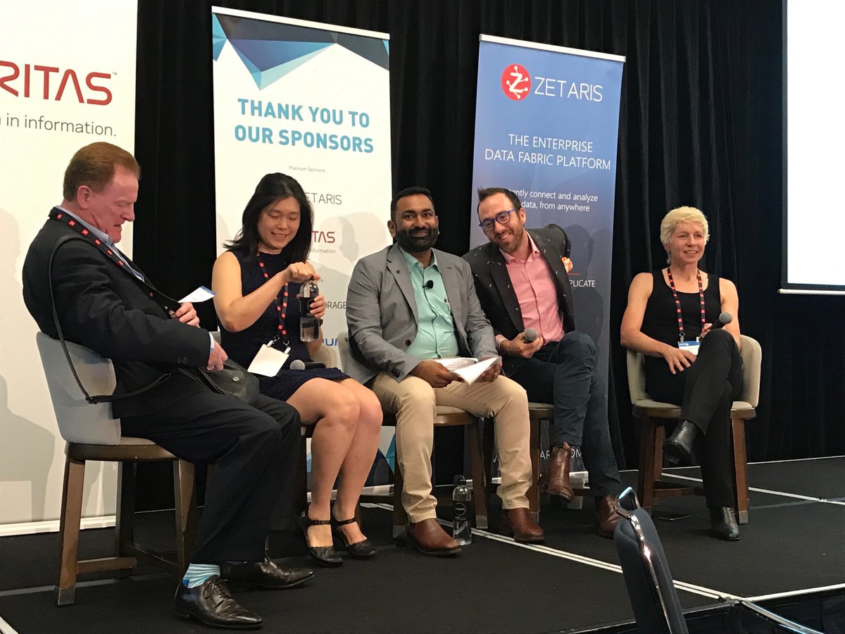 LouiseRobertson's tweet image. #FutureData2018 Moving away from user journey mapping - real-time contextually responses are important. It’s multichannel ! @tealium #IConomy