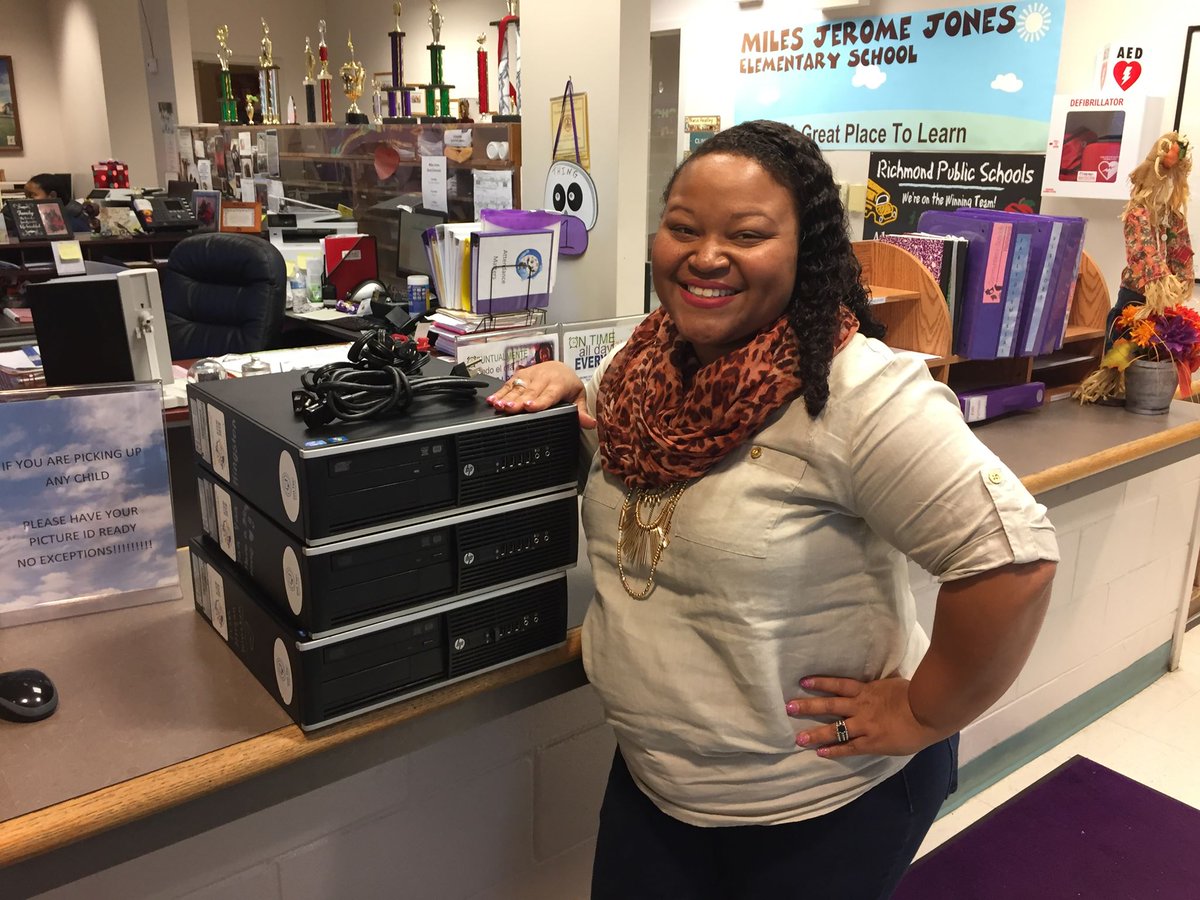GotTecRichmond's tweet photo. Today, we made deliveries to @RPS_Schools of @MergeVR Cubes and PCs to teachers at Oak Grove Bellemeade ES, @milesjones_rps, @PHSSA_RVA, @JHBlackwellRPS, Boushall MS, Broad Rock ES, and @lmbmsrva.

We can't wait to see what you and your students create with these! https://t.co/GvikVHyM1i