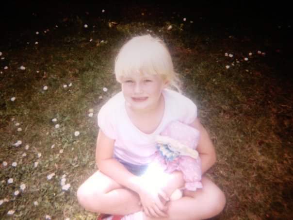 9 years since Jennie died at age 25 after a short battle with cervical cancer and 3 years since Jen's Special Place has been running. Rest in peace sis. I miss you everyday ❤ J x  m.facebook.com/jensspecialP/   #bereavementsupport #youngpeople @JoTrust