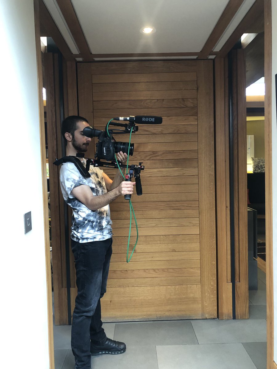 _Holly_Clark's tweet photo. I’m incredibly fortunate that I get to combine my degree &amp; passion for cancer awareness together, getting to film at a @MaggiesCentres today was truly inspiring. I have an amazing film crew who trusted my ideas &amp; came on this beautiful journey with me. Amazing day @bcumedia https://t.co/A9knuGCN7I